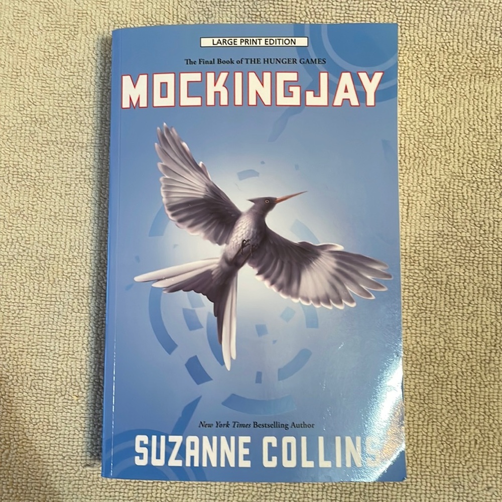 🌈2/$8  Mockingjay #3 in The Hunger Games Series/LARGE PRINT EDITION
